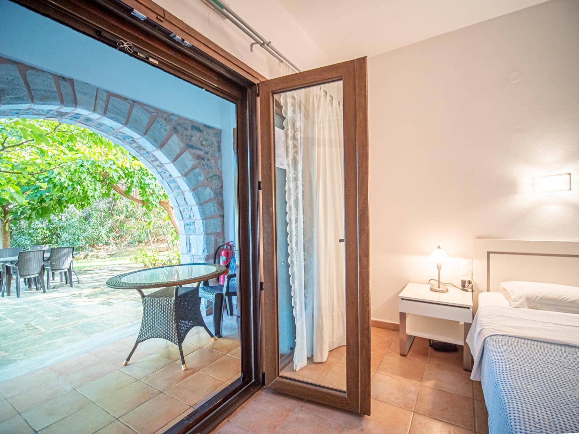 St George'S House Apartment Potistika Luaran gambar